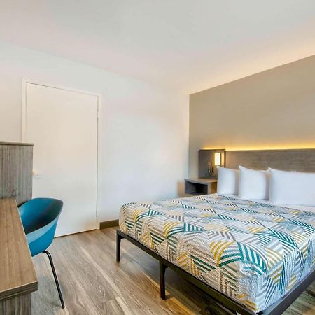 Motel 6-Marina, Ca - Monterey Eksteriør bilde