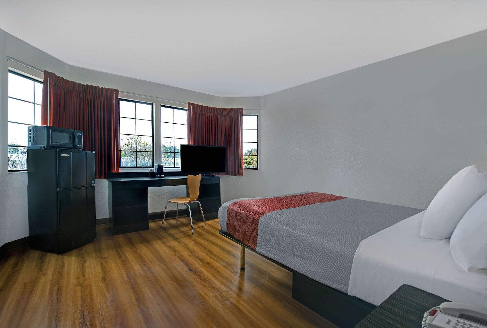 Motel 6-Marina, Ca - Monterey Eksteriør bilde