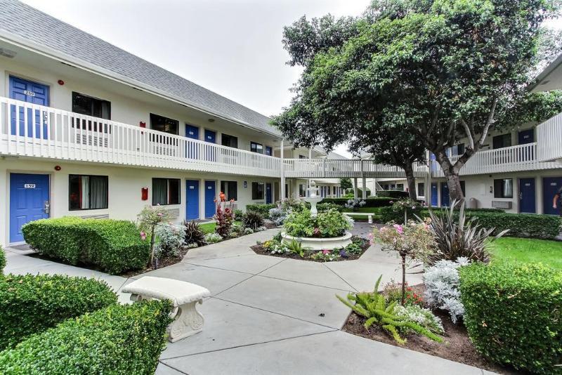 Motel 6-Marina, Ca - Monterey Eksteriør bilde
