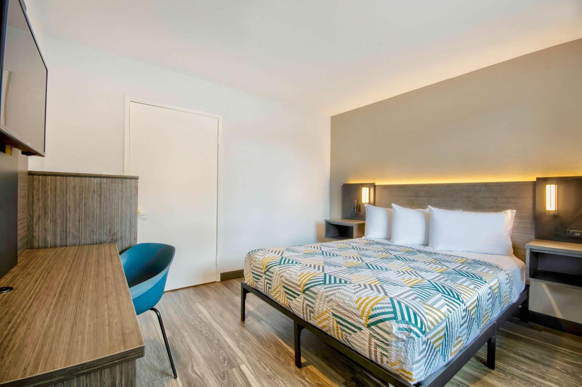 Motel 6-Marina, Ca - Monterey Eksteriør bilde