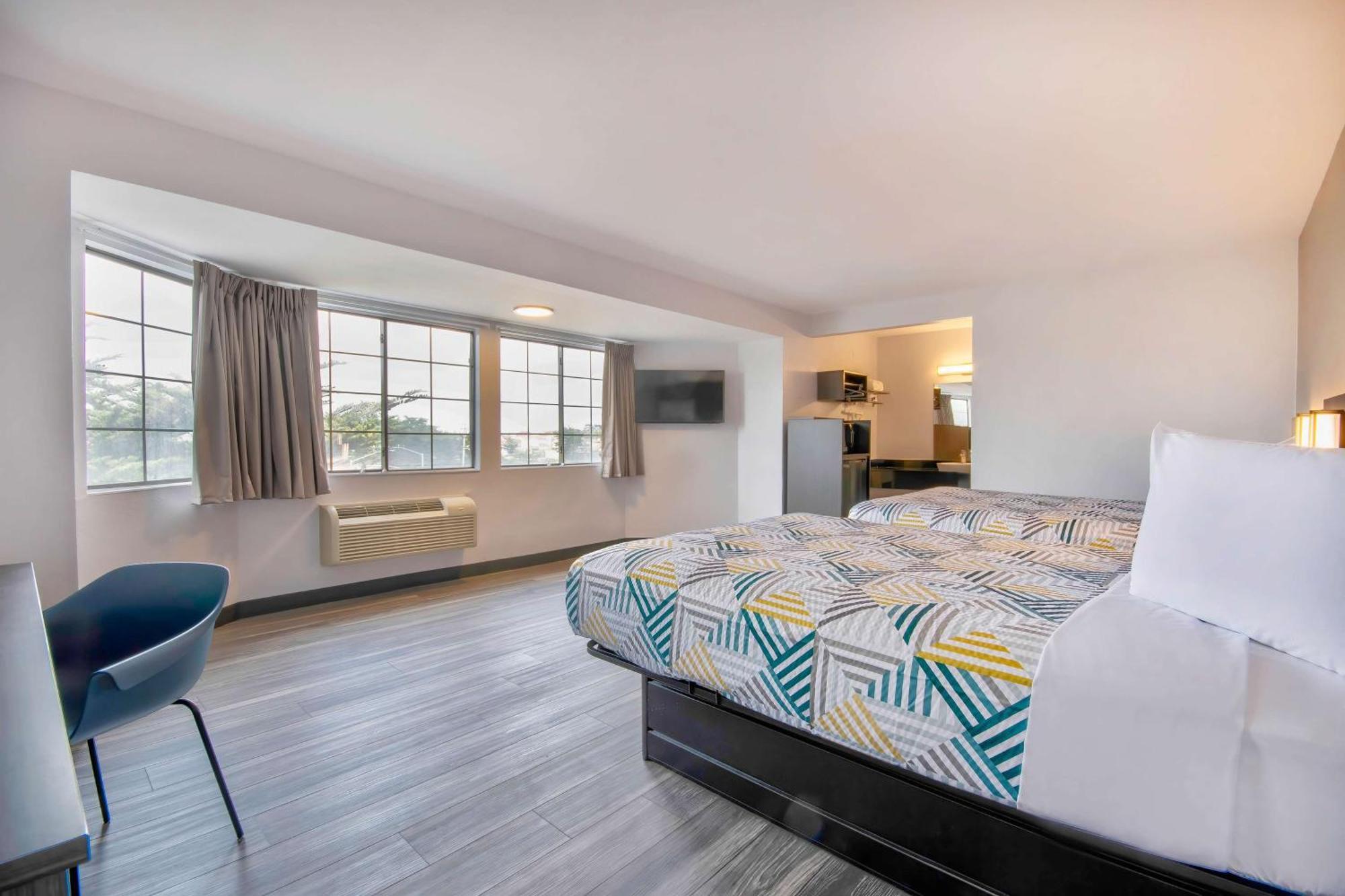 Motel 6-Marina, Ca - Monterey Eksteriør bilde