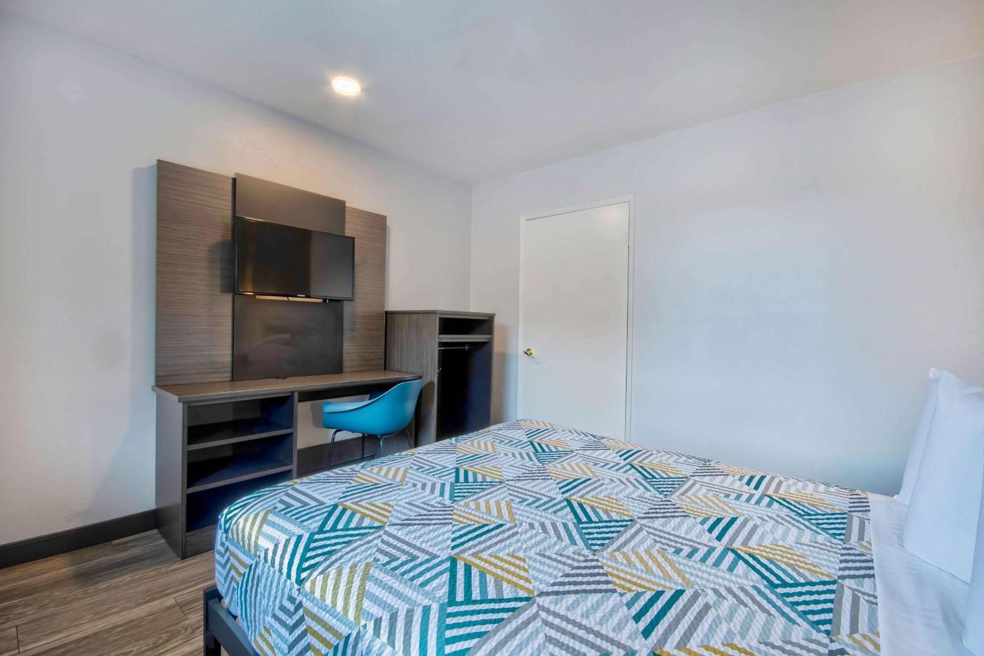 Motel 6-Marina, Ca - Monterey Eksteriør bilde