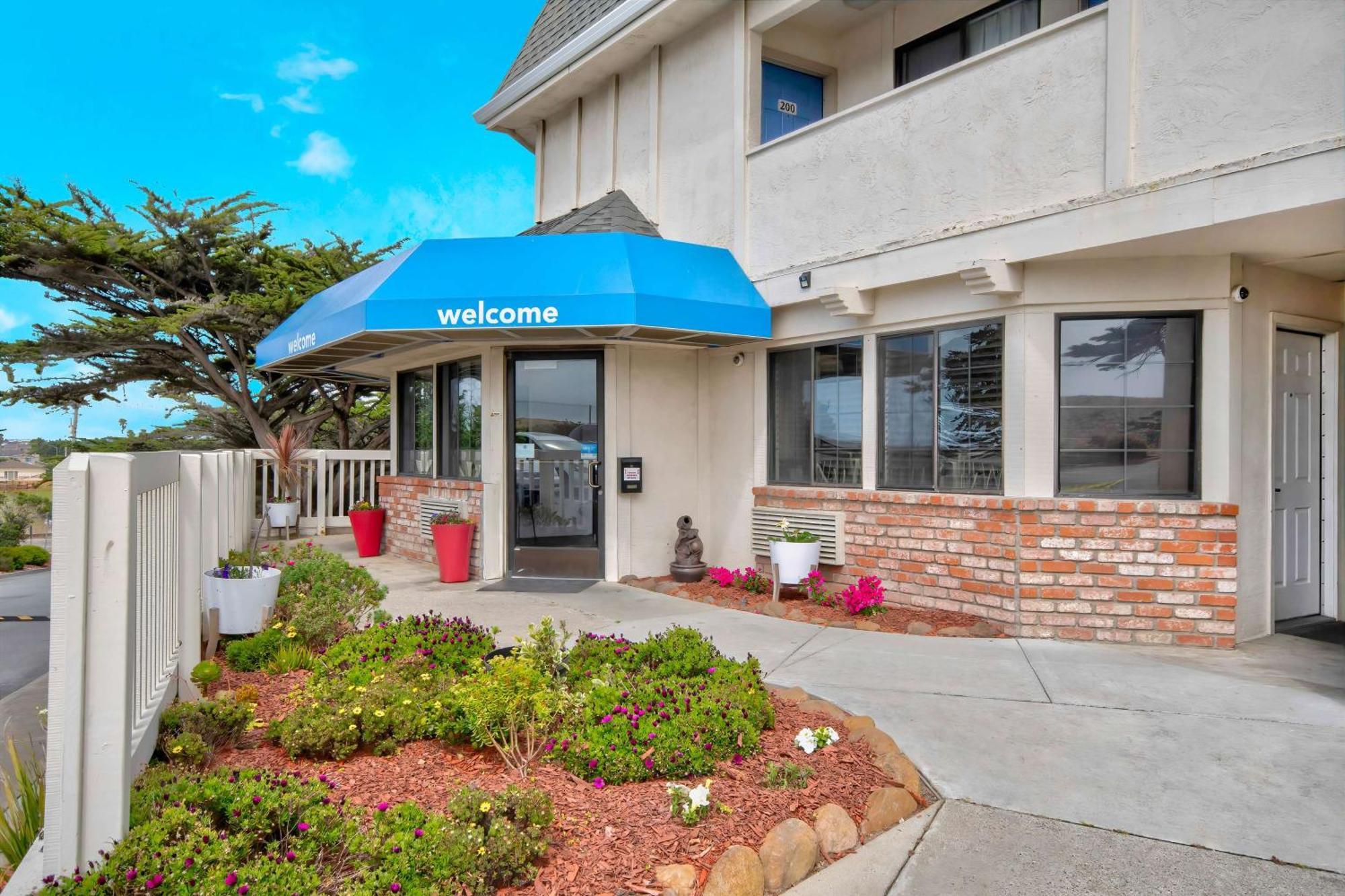 Motel 6-Marina, Ca - Monterey Eksteriør bilde